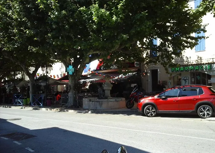 Maison De Village